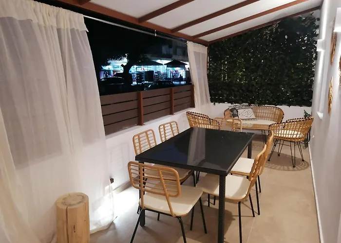 Christina Boutique Apartment *