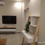 Apartment Christina Boutique *