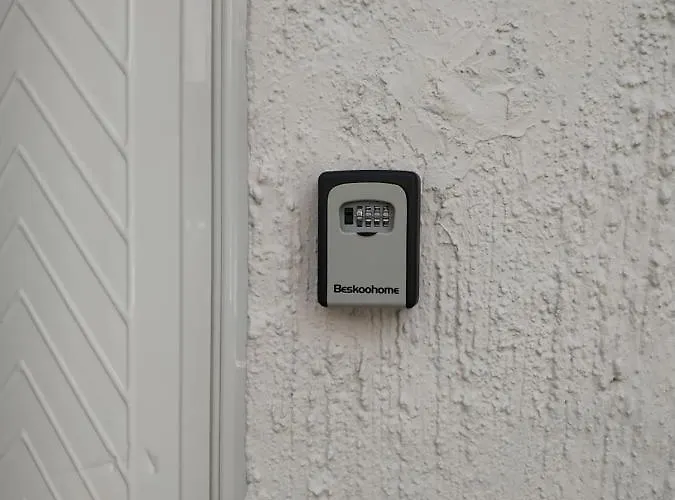 Christina Boutique بلدة كوس